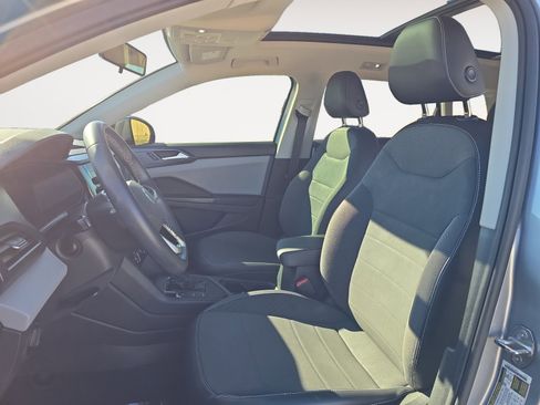 Used 2022 Volkswagen Taos SE image 19