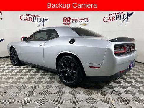 Used 2020 Dodge Challenger SXT w/ Driver Convenience Group image 6