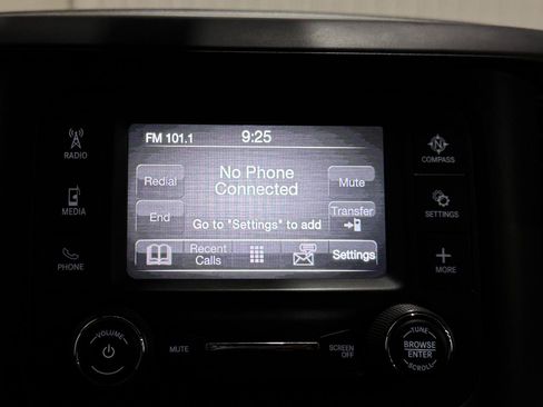 Used 2022 RAM 3500 Tradesman w/ Chrome Appearance Group AWD/4WD image 9