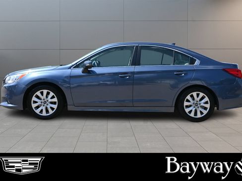 Used 2017 Subaru Legacy 2.5i Premium AWD/4WD image 5