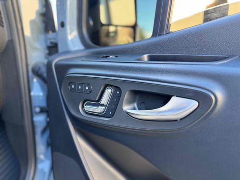 Used 2023 Mercedes-Benz Sprinter 2500 image 42