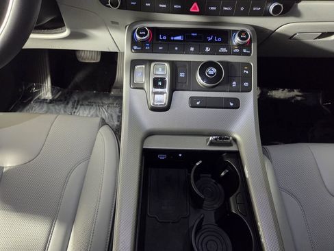 Used 2023 Hyundai Palisade SEL FWD image 55