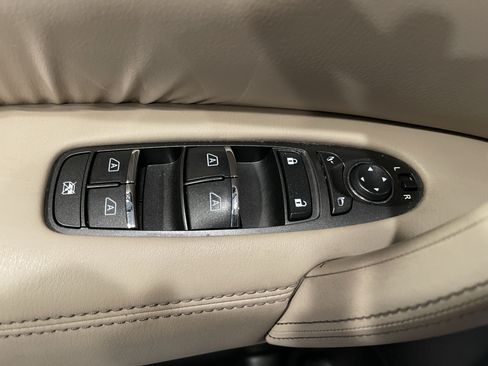 Used 2024 Nissan Armada Platinum w/ Captain's Chairs Package AWD/4WD image 11