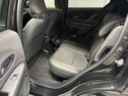 Used 2021 Honda HR-V Sport image 24