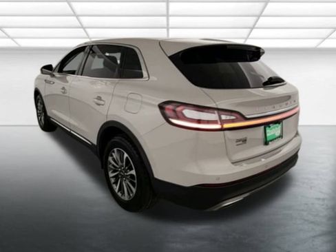 Used 2023 Lincoln Nautilus AWD image 6