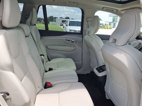 Certified 2025 Volvo XC90 B5 Core AWD/4WD image 23