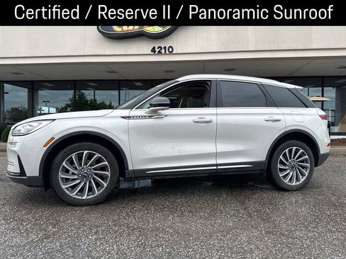Used 2023 Lincoln Corsair Reserve w/ Equipment Group 201A AWD/4WD image 1