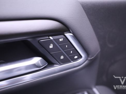 New 2026 GMC Sierra 3500 Denali w/ Technology Package image 18