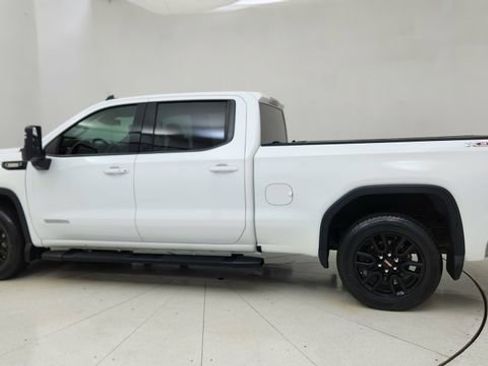Used 2022 GMC Sierra 1500 Elevation w/ X31 Off-Road Package AWD/4WD image 4