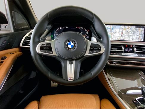 Used 2022 BMW X5 M50i w/ Executive Package AWD/4WD image 5