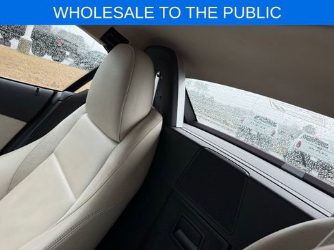 Used 2011 BMW Z4 sDrive30i image 23