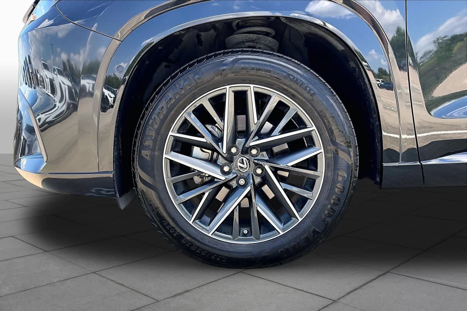 Certified 2025 Lexus TX 350 AWD w/ Technology Package image 11