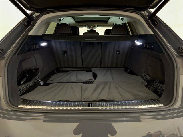 Certified 2024 Audi Q8 e-tron Premium Plus AWD/4WD image 28