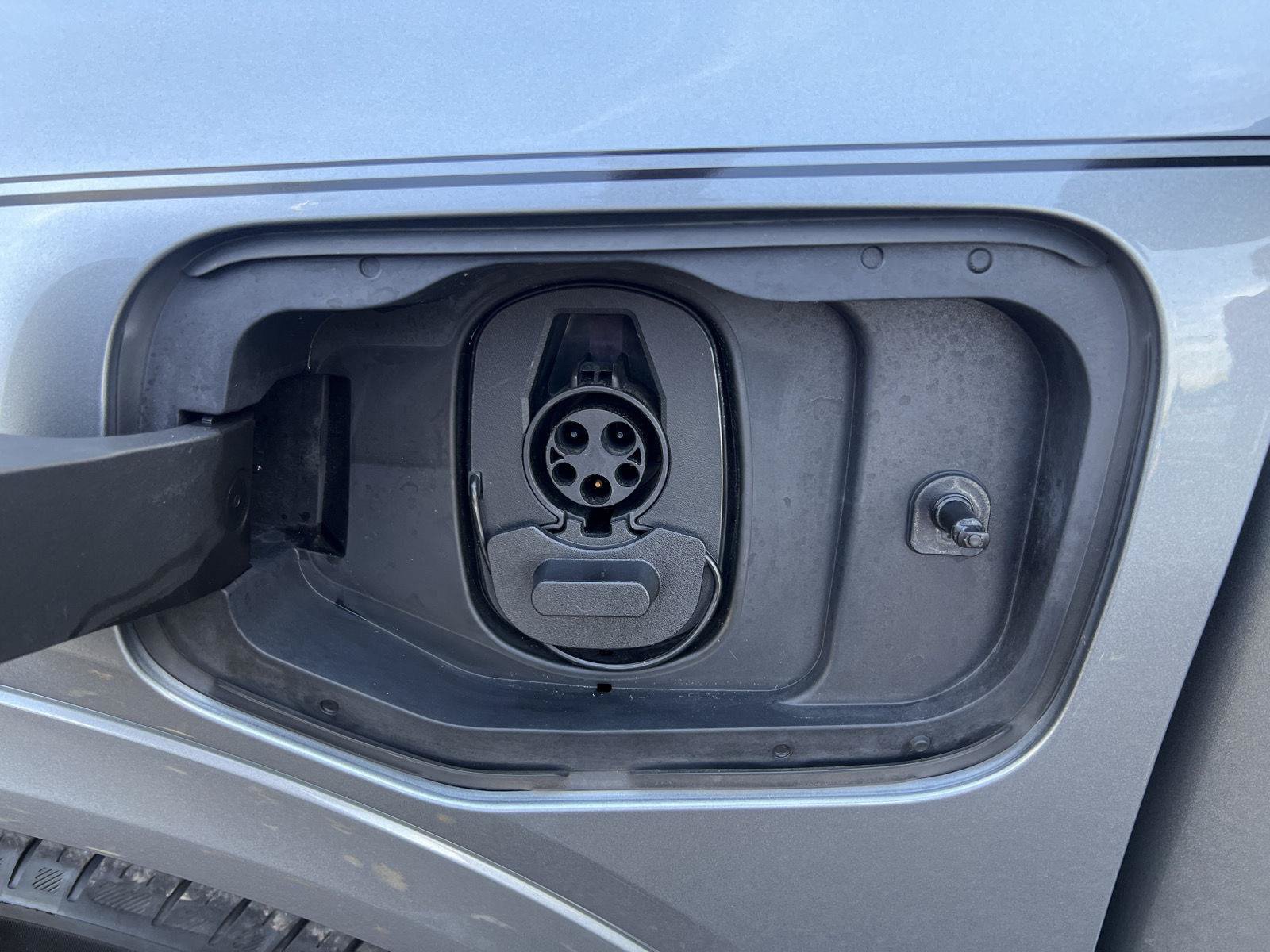 Used 2024 Chevrolet Equinox EV LT FWD image 30