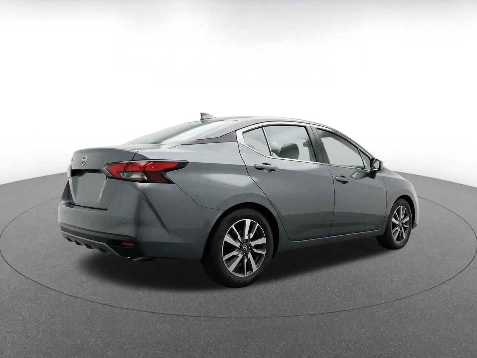 Used 2025 Nissan Versa SV FWD image 8
