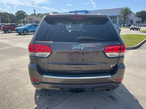 Used 2018 Jeep Grand Cherokee Overland RWD image 5