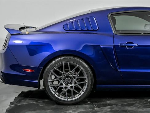 Used 2013 Ford Mustang GT Premium w/ GT Coupe Accessory Pkg 5 RWD image 11