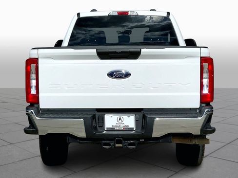 Used 2024 Ford F250 XLT w/ FX4 Off-Road Package image 7