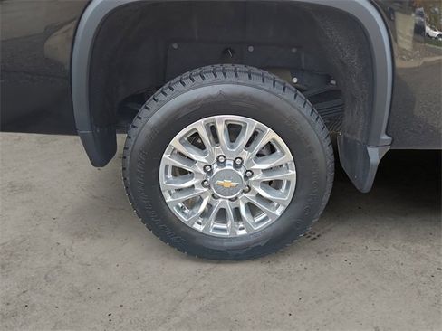 Used 2021 Chevrolet Silverado 3500 High Country w/ Technology Package image 14