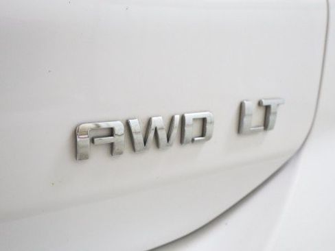 Used 2021 Chevrolet Equinox LT AWD/4WD image 24