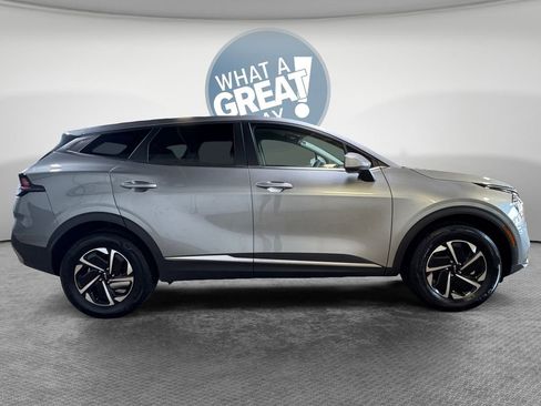 Certified 2023 Kia Sportage LX AWD/4WD image 2