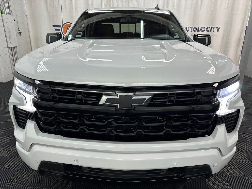 Used 2025 Chevrolet Silverado 1500 RST AWD/4WD image 4