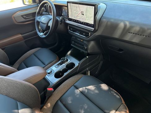 New 2026 Ford Bronco Sport Outer Banks image 18