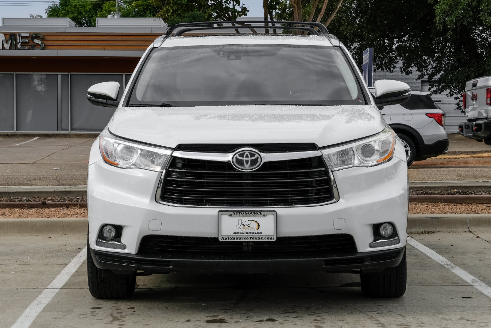 Used 2016 Toyota Highlander Limited w/ Driver Technology Package FWD image 6