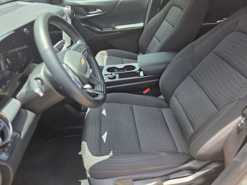 Used 2026 Chevrolet Equinox LT AWD/4WD image 16