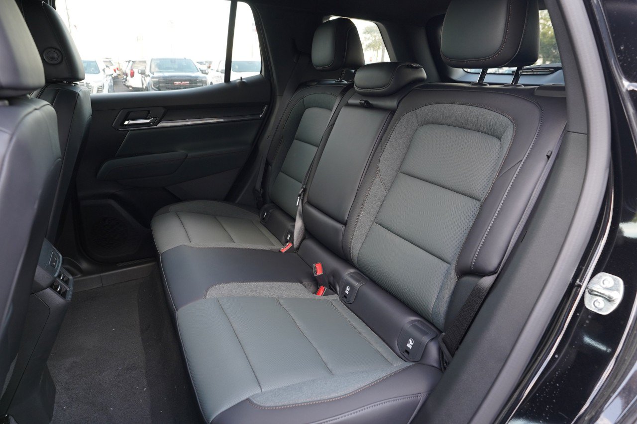 New 2026 GMC Terrain AT4 w/ Convenience Package III AWD/4WD image 40