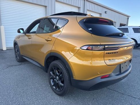 Used 2023 Dodge Hornet GT Plus w/ Tech Pack Plus w/o Parking image 5