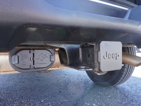 Used 2024 Jeep Wrangler Unlimited Sport AWD/4WD image 10
