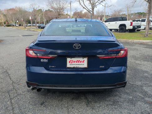 Certified 2025 Toyota Camry SE image 6