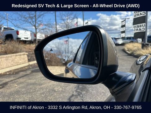 Used 2025 Nissan Kicks SV AWD/4WD image 3