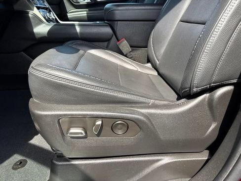 Used 2022 GMC Yukon Denali AWD/4WD image 20