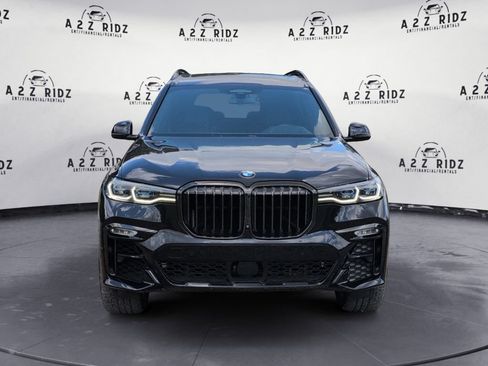 Used 2021 BMW X7 M50i AWD/4WD image 2