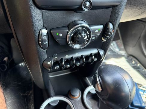 Used 2012 MINI Cooper Convertible FWD image 33