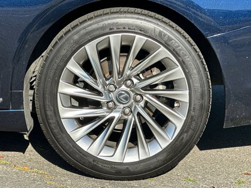 Certified 2021 Lexus ES 300h w/ Accessory Package image 37