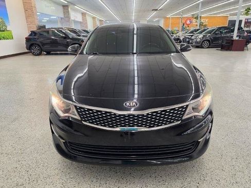 Used 2017 Kia Optima EX FWD image 2