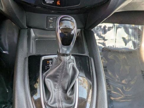 Used 2018 Nissan Rogue Sport S image 11