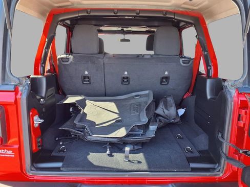 Used 2020 Jeep Wrangler Unlimited Rubicon w/ Quick Order Package 28Y Recon image 26