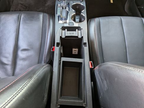 Used 2017 Chevrolet Equinox Premier w/ Enhanced Convenience Package image 30