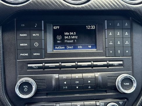Used 2017 Ford Mustang Coupe RWD image 27
