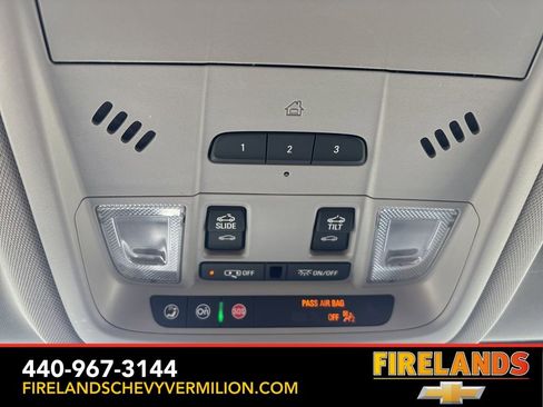 Used 2023 GMC Acadia SLT w/ Technology Package image 27