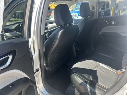 Certified 2022 Jeep Compass Limited w/ Elite Group image 11