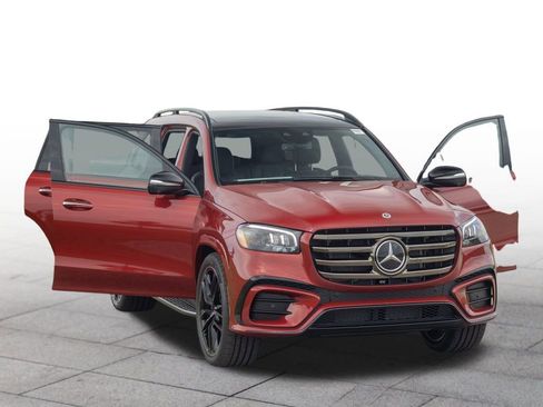 New 2025 Mercedes-Benz GLS 450 4MATIC image 30