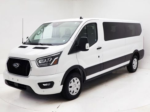 Used 2023 Ford Transit 350 XLT image 2