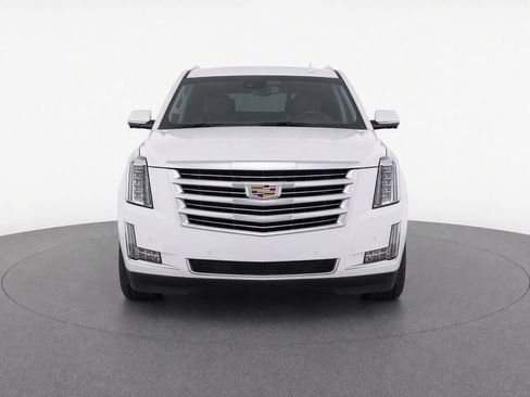 Used 2018 Cadillac Escalade Platinum AWD/4WD image 5