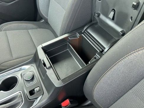 Used 2020 Chevrolet Traverse LT image 30