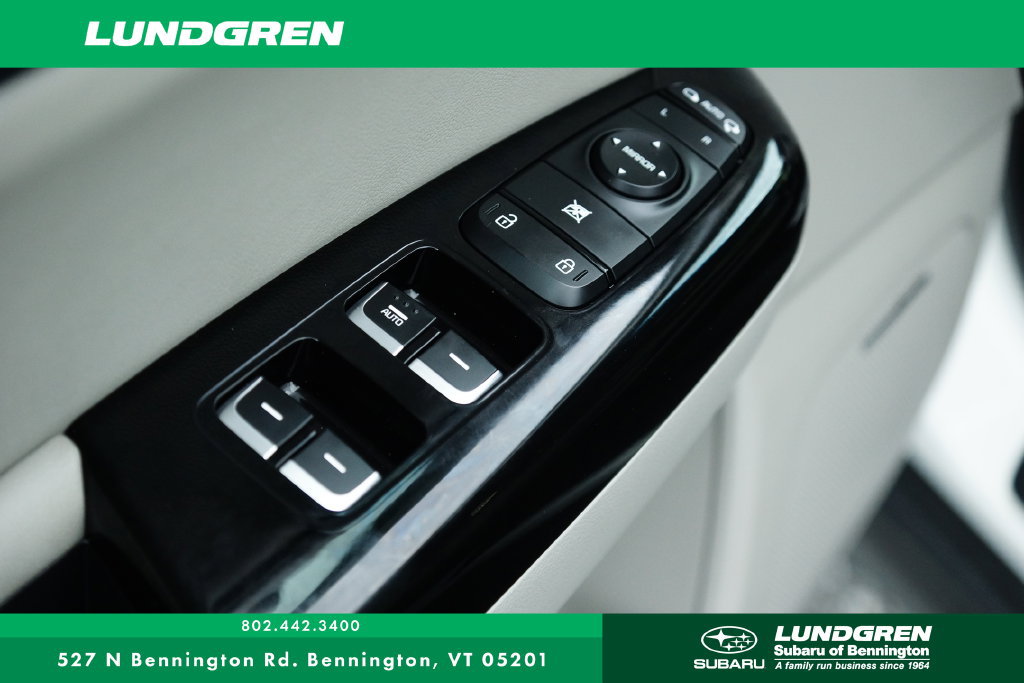 Used 2020 Kia Sportage EX w/ Option Group 15 AWD/4WD image 12